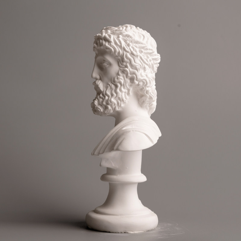 Zeus, a figure from Greek myth - Home Decor From Clay reseña y precio